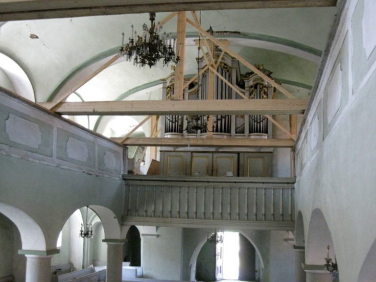 Die Schauseite der Orgel in Jaad